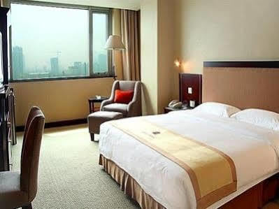 Long Cheng International Hotel Plaza View ไท่หยวน ภายนอก รูปภาพ
